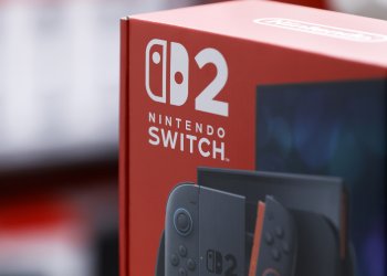 Mig Flash V2 Demonstrated on Nintendo Switch 2 — Potential to Enable Switch 1 Games on the New Console